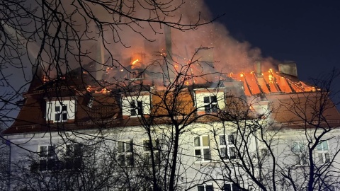 Pożar kamienicy w Grudziądzu. Jednej osoby nie udało się uratować/fot. Maciej Glamowski Prezydent Grudziądza