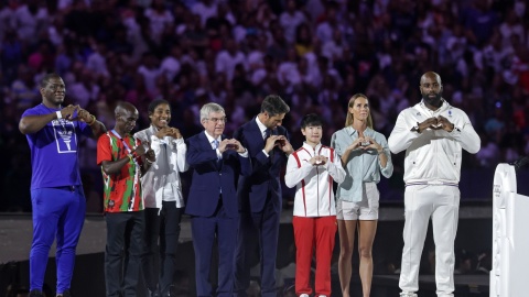 Ceremonia zamknięcia igrzysk w Paryżu/fot. Adam Warżawa/PAP/EPA