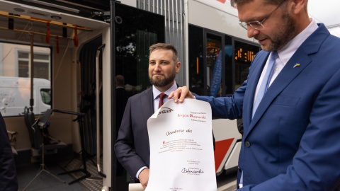 Tramwaj bydgoskiej PESY rozwiózł pierwszych pasażerów po ulicach Tallinna/fot: PESA