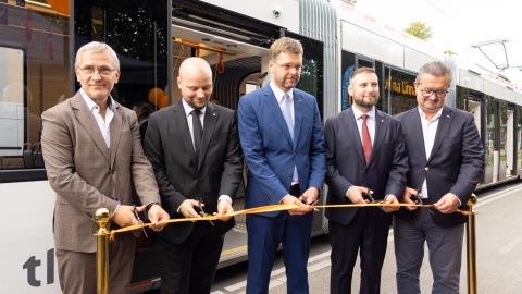 Tramwaj bydgoskiej PESY rozwiózł pierwszych pasażerów po ulicach Tallinna/fot: PESA