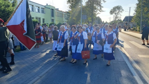 Podczas dożynek w Sicienku nie brakowało regionalnych dań, muzyki i przede wszystkim dobrej zabawy/fot: Damian Klich