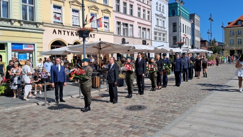 Uroczystości w Bydgoszczy zorganizowano na płycie Starego Rynku/fot: Damian Klich