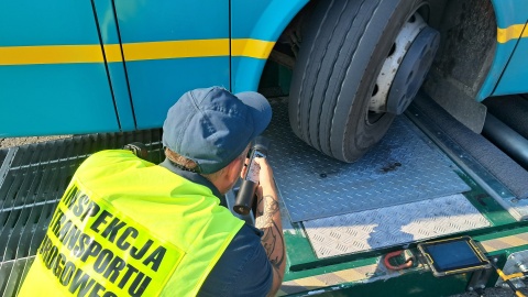 Inspekcja Transportu Drogowego skontrolowała we wtorek (3 września) 14 autobusów/fot: Damian Klich