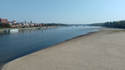 Wisła w Toruniu wyparowuje.../fot. Michał Zaręba