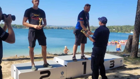 Policjanci z Bydgoszczy zdobyli kilka medali podczas III Mistrzostw Polski w pływaniu długodystansowym/fot: KWP w Bydgoszczy