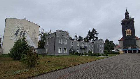 Na bydgoskim Szwederowie powstał mural, który upamiętnia ofiary wydarzeń z 10 września 1939 roku/fot: Damian Klich