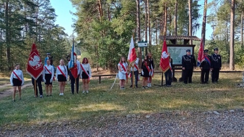 Apel pamięci i pokazy rekonstruktorów - w ten sposób mieszkańcy Lipinek w Borach Tucholskich wspominali Bohaterów Września/fot. Marcin Doliński