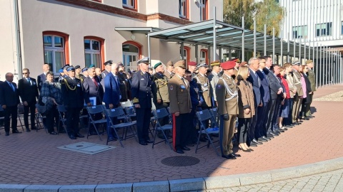 Centrum Szkolenia Sił Połączonych NATO w Bydgoszczy ma nowego dowódcę. W siedzibie JFTC generał dywizji Norbert Wagner przekazał zwierzchnictwo generałowi dywizji Bogdanowi Rycerskiemu/fot. Damian Klich