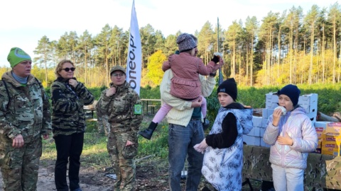 W lesie niedaleko Bydgoszczy zorganizowano finał III edycji akcji Kręci Nas Recykling/fot: Barbara Dębica