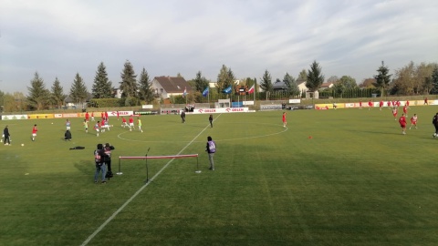 Pierwszy w naszym województwie stadion z mieszaną murawą otwarto uroczyście w Sicienku koło Bydgoszczy/fot. Monika Siwak