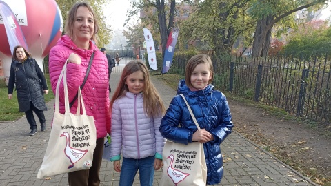 Pierwsze gęsie tuszki trafiły do zwycięzców tegorocznego konkursu w ramach akcji „Kujawsko-Pomorska Gęsina na świętego Marcina”/fot: Monika Kaczyńska