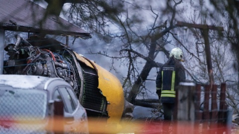 Samolot firmy DHL spadł na dwupiętrowy budynek, który stanął w płomieniach/fot. Valdemar Doveiko/PAP/EPA