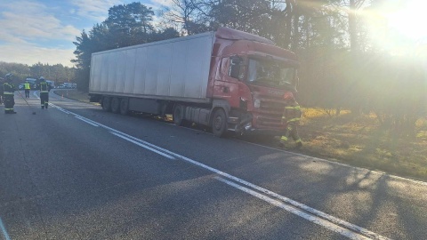 Droga przez kilkadziesiąt minut była zablokowana/fot. Heron15 Pomoc Drogowa Bydgoszcz 24h Andruszczenko Krystian 501337500, Facebook