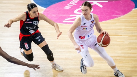 Katarzynki z Torunia rzutem na taśmę w play-offach. Pomogły w tym wygrane derby z Basketem 25