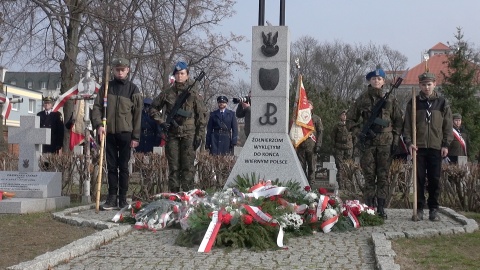 Żadna siła nie wyrwie ich z naszej pamięci. Region oddał hołd Żołnierzom Wyklętym [wideo, galeria]