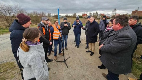 Chcą zachować linii kolejową z Mogilna do Orchowa, tymczasem PKP już zdejmuje tory