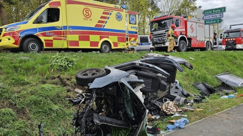 Wypadek koło Grudziądza. Trzy osoby ranne po zderzeniu auta osobowego z ciężarowym [zdjęcia]