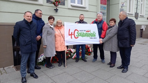 Minęły 43 lata od podpisania Porozumienia Bydgoskiego. Uroczystość w miejscu strajku [wideo, zdjęcia]