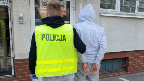 Spędził 18 lat w ukryciu, ścigały go cztery listy gończe. Bydgoska Policja złapała 54-latka