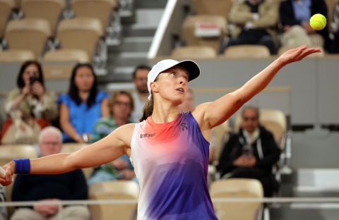 Roland Garros: Świątek pewnie awansowała do drugiej rundy. Porażka Linette