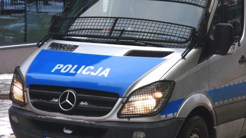 Policjant zginął w wypadku w powiecie żnińskim. Prywatne auto zderzyło się z ciężarówką
