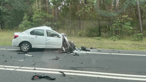 Tragedia w Górsku. Na DK nr 80 zderzyły się trzy auta, zginęła jedna osoba