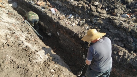 Każdy może być archeologiem Kopią przy zamku w Świeciu i potrzebują pomocników