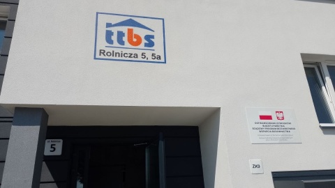 Nowy blok TTBS-u przy ul. Rolniczej w Toruniu gotowy Pierwsi lokatorzy odebrali klucze