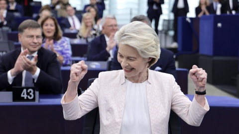 Europosłowie zdecydowali: von der Leyen ponownie szefową Komisji Europejskiej