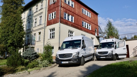 Nasi rolnicy pomagają mieszkańcom z południa Polski. Liczba darczyńców przerasta oczekiwania