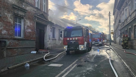 Pożary w Bydgoszczy: w Fordonie i na Szwederowie. Dwie osoby poszkodowane [aktualizacja]