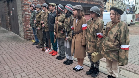 Powstanie Warszawskie na dotyk i słuch Wyjątkowa rekonstrukcja w bydgoskim Brailleu [zdjęcia, wideo]