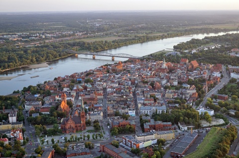 Toruń obchodzi 791. urodziny. Czego miastu (i sobie) życzą mieszkańcy