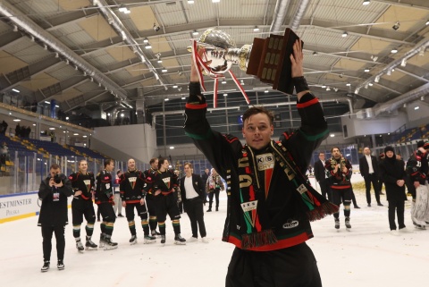 GKS Tychy z hokejowym Pucharem Polski. Pewne zwycięstwo w finałowym pojedynku