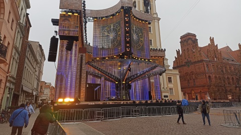 Wszystkie drogi prowadzą do Torunia Rynek Staromiejski szykuje się na sylwestra z Polsatem