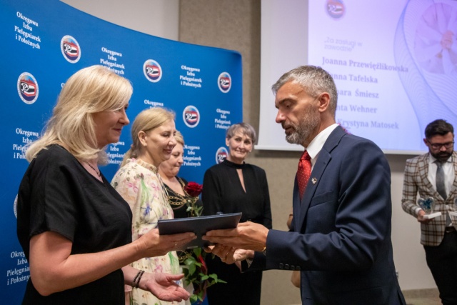 Ich praca dla pacjentów jest nieoceniona Pielęgniarki i położne uhonorowane w Toruniu