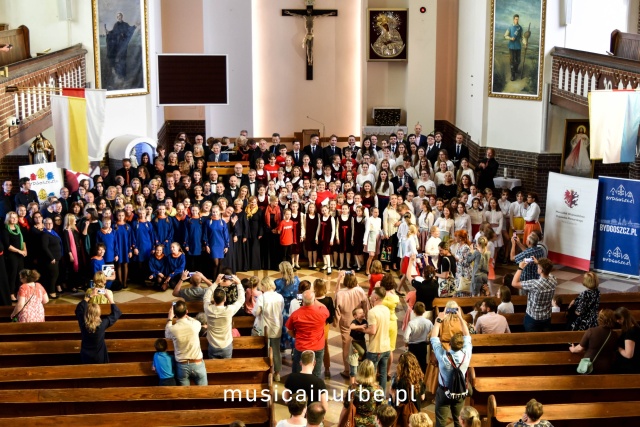 Kto lubi słuchać chórów niech się przygotuje na ucztę. Śpiewacy opanują Bydgoszcz
