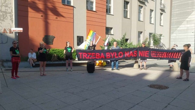 Protestowali w Bydgoszczy przeciwko odrzuceniu ustawy depenalizującej aborcję [zdjęcia]
