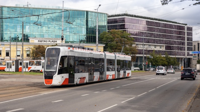 Tramwaj PESY rozwiózł pierwszych pasażerów po stolicy Estonii [zdjęcia]