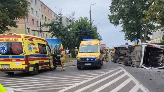 13 osób rannych po zderzeniu autobusu i osobówki w Lubrańcu. Kto zawinił [aktualizacja]