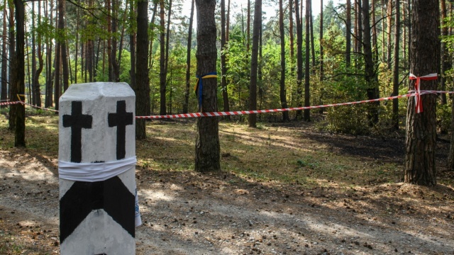 Rosyjska rakieta o mało nie zniszczyła Polskiego Cmentarza Wojennego w Bykowni