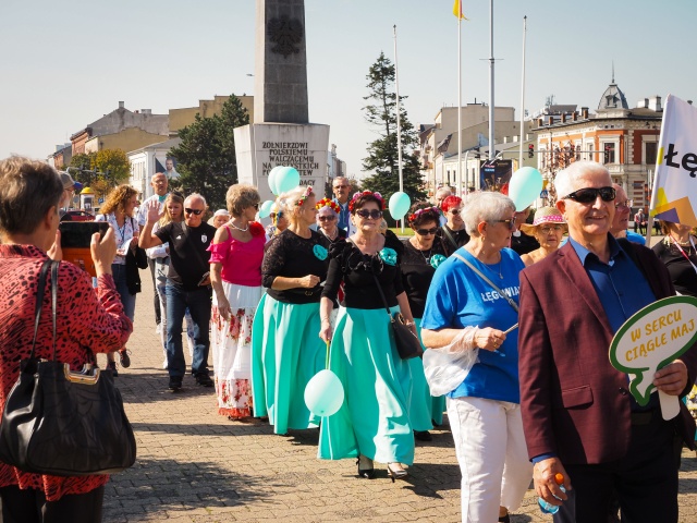 Czas mają i dla wnuków, i na uniwersytet Seniorzy do czwartku rządzą Włocławkiem [zdjęcia]