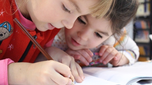 Jedna godzina religii w szkołach czy dwie Biskup Czaja: W decyzji powinni uczestniczyć rodzice