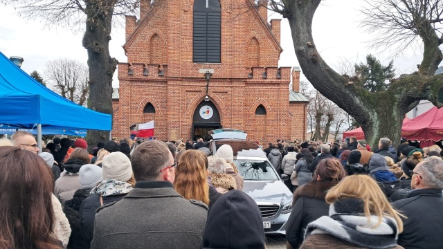 Piotrków Kujawski pożegnał swojego burmistrza. Taka tragedia, że całe miasto płacze