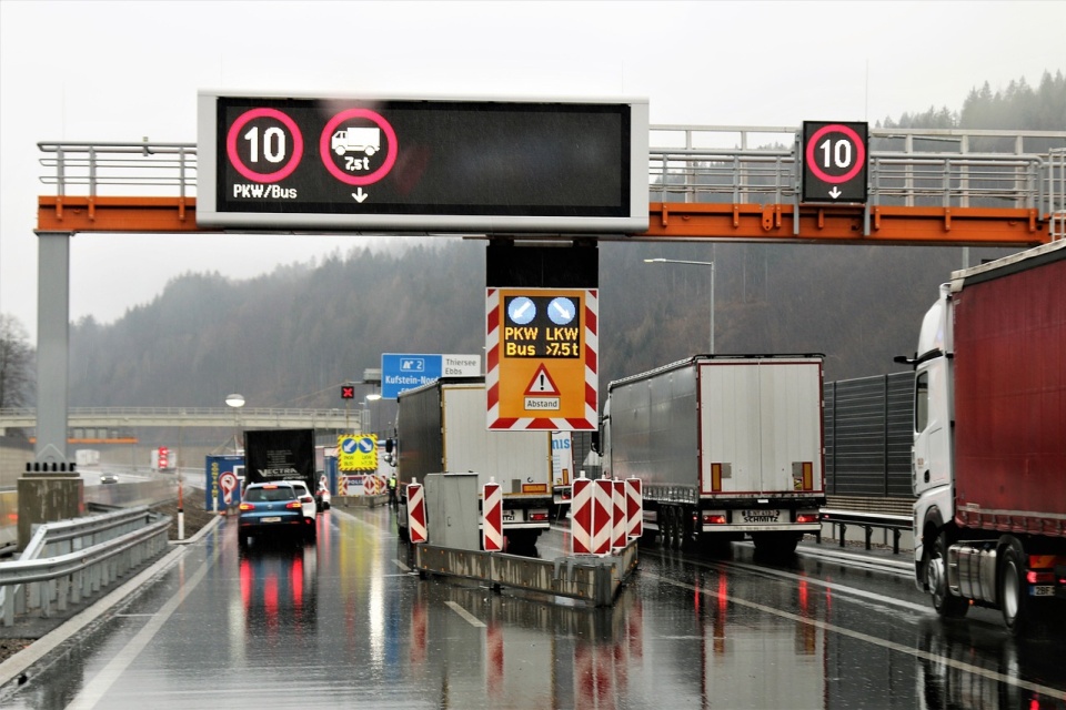 Niemcy wprowadziły kontrole na granicach z Polską, Czechami i Szwajcarią w październiku ubiegłego roku. Od jesieni 2015 roku obowiązują one na granicy z Austrią/fot. ilustracyjna, Pixabay