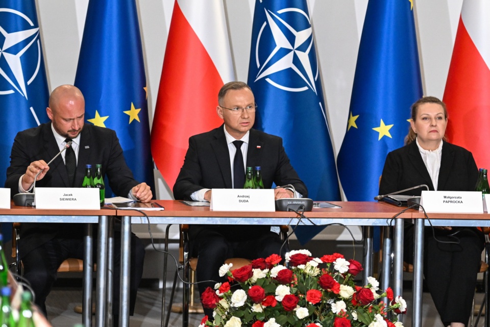 Prezydent Andrzej Duda (w środku)/fot. Wojtek Jargiło, PAP