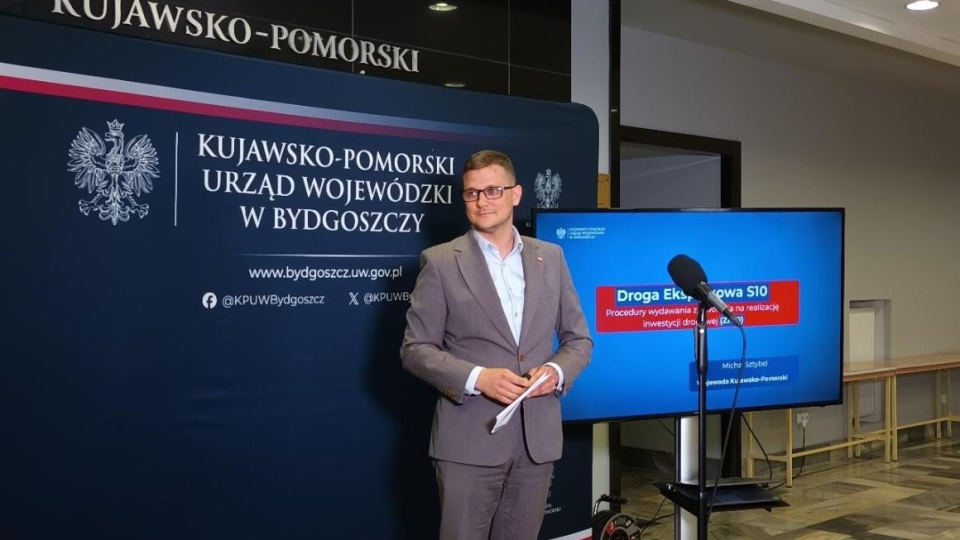 Wojewoda kujawsko-pomorski Michał Sztybel przedstawił raport na temat drogi S10 Bydgoszcz-Toruń/fot. Marta Kocoń