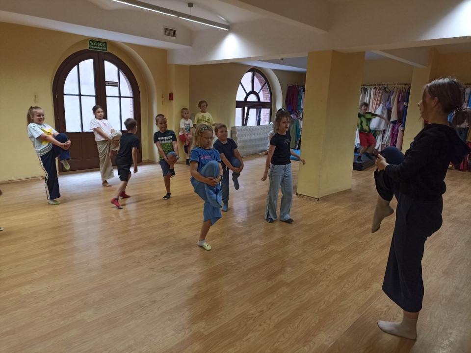 Warsztaty taneczno-gimnastyczne w MDK w Toruniu/fot. Monika Kaczyńska