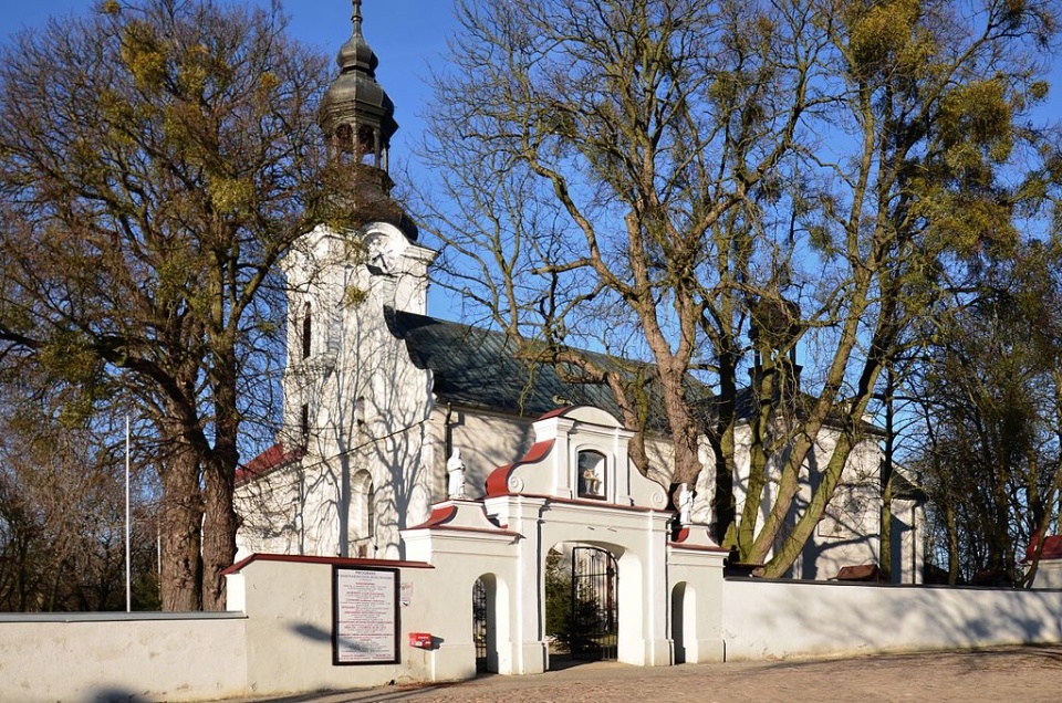 Sanktuarium Matki Bożej Bolesnej w Oborach/fot. 1bumer - Praca własna CC BY-SA 3.0 pl