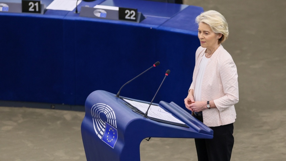Ursula von der Leyen przedstawia eurodeputowanym swój program, w trzecim dniu inauguracyjnej sesji plenarnej nowego Parlamentu Europejskiego/fot. Leszek Szymański, PAP